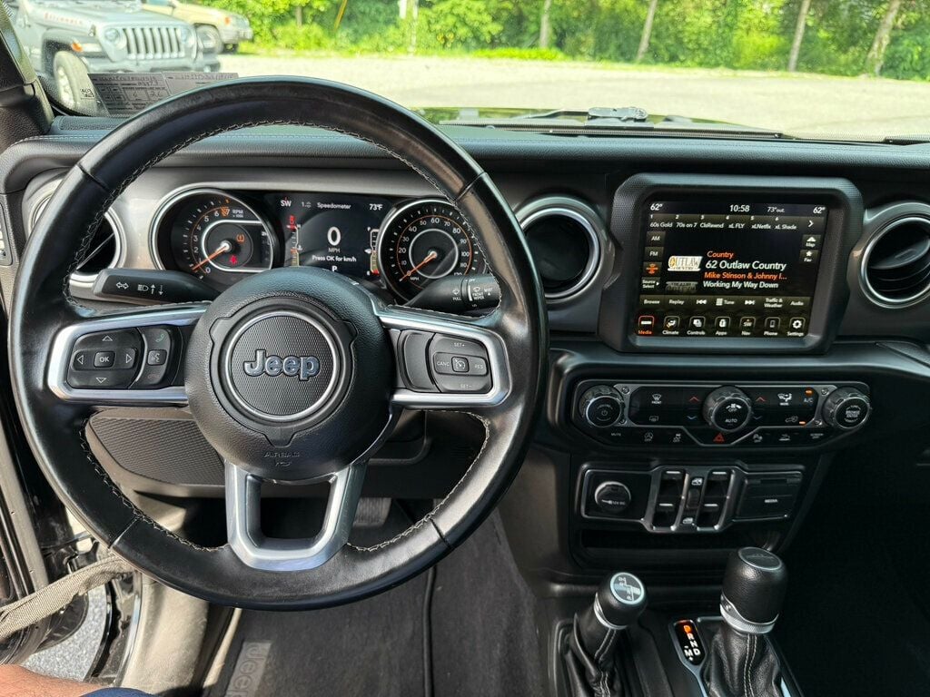 2022 Jeep Gladiator Overland photo 28