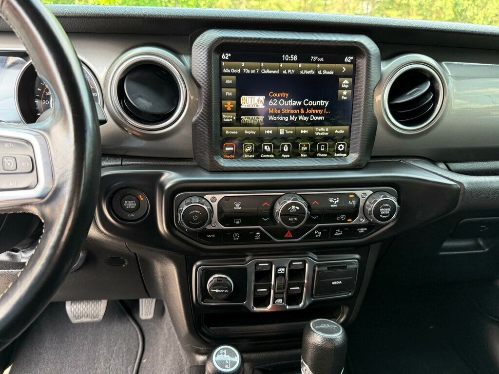 2022 Jeep Gladiator Overland photo 30