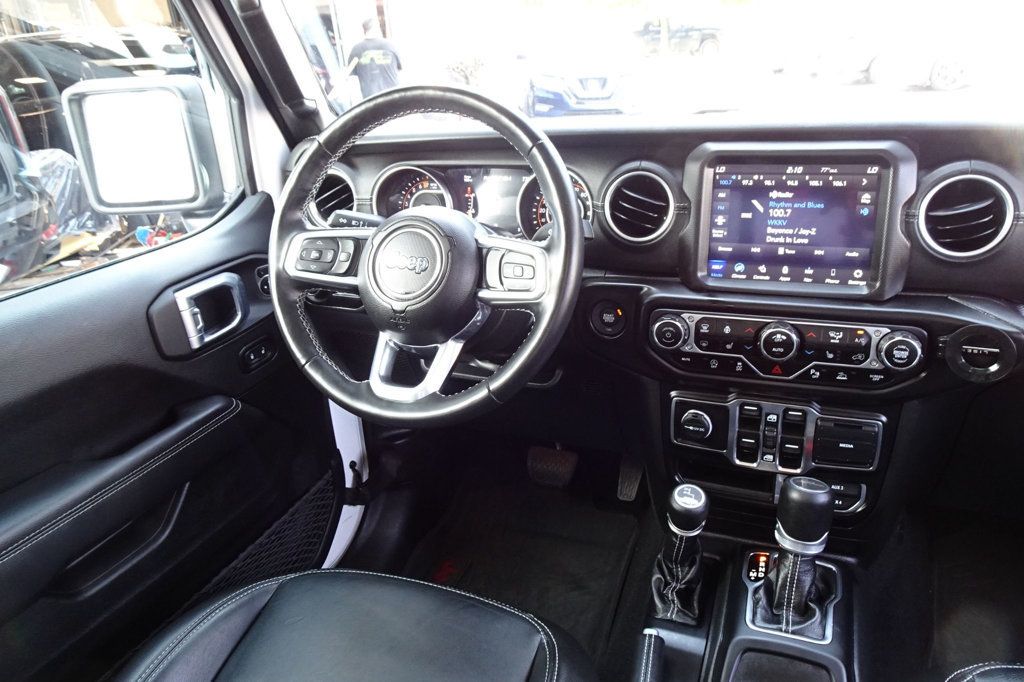 2022 Jeep Gladiator Overland photo 12