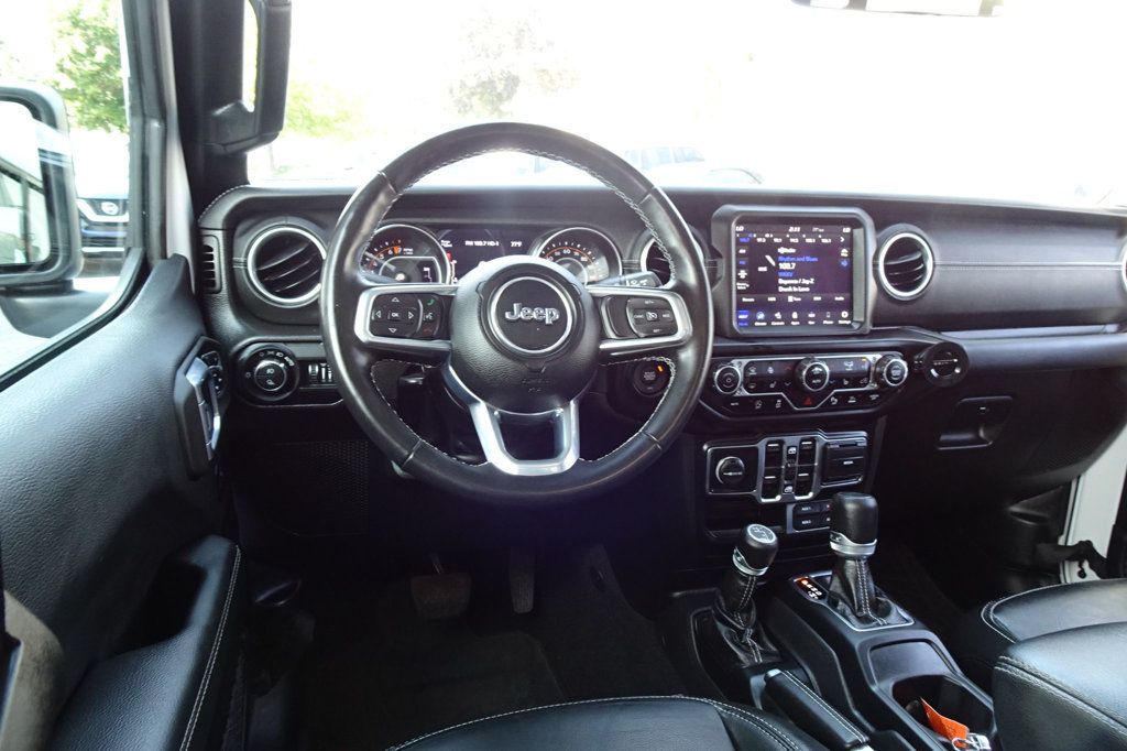 2022 Jeep Gladiator Overland photo 14