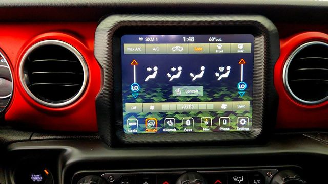 2022 Jeep Gladiator Rubicon 4x4 w/Hard Top, Leather, LED Lighting & Cold Weather Pkg - 23091331 - 17