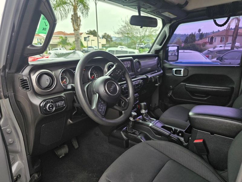 2022 Jeep Gladiator Sport - 22974402 - 12