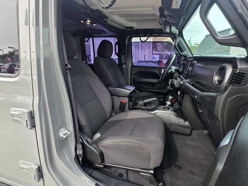 2022 Jeep Gladiator Sport - 22974402 - 27