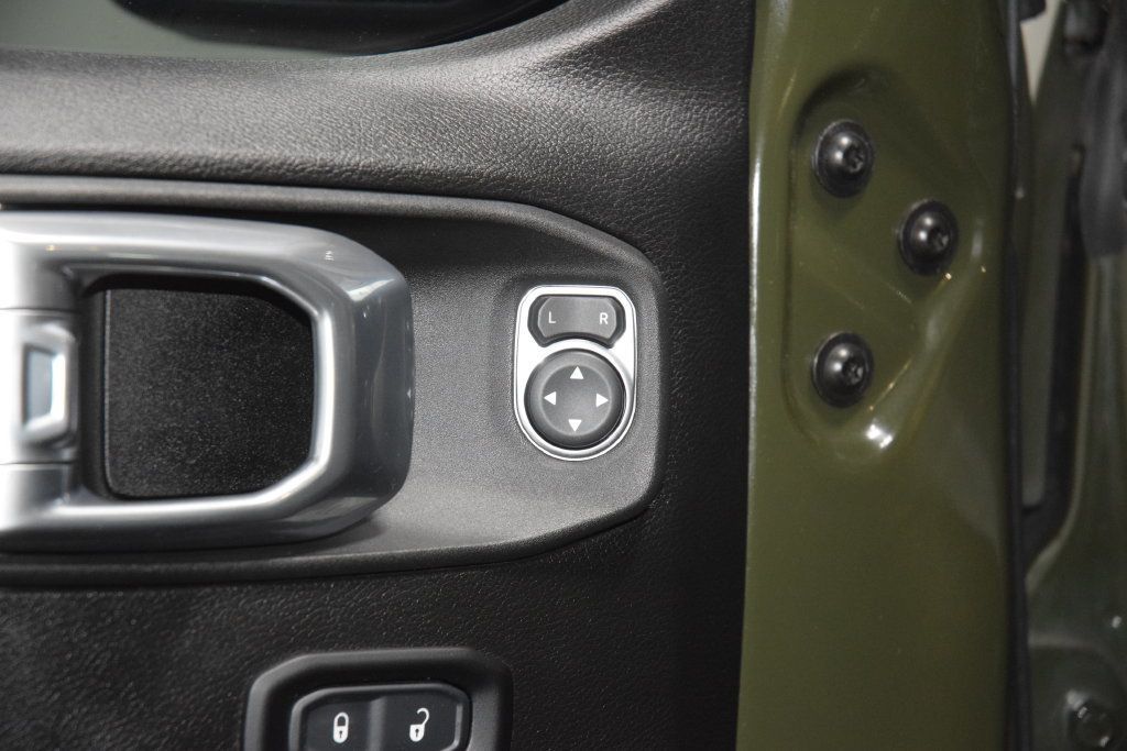 2022 Jeep Gladiator Sport 4x4 - 23091881 - 38