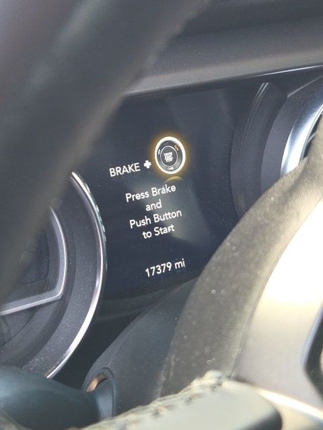 2022 Jeep Gladiator Willys 4x4 - 23005554 - 11