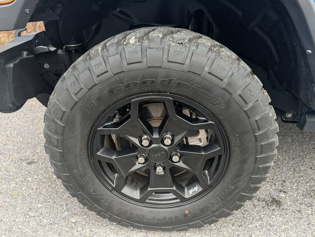 2022 Jeep Gladiator Willys Sport 4x4 - 22944775 - 13