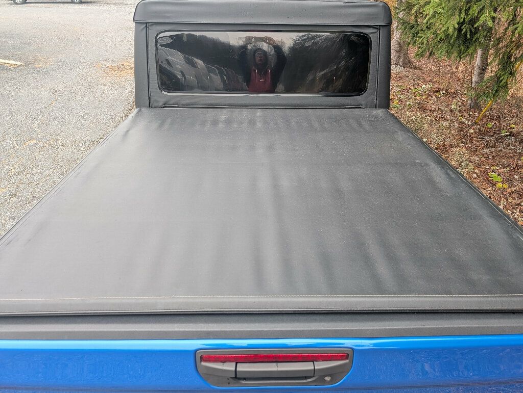 2022 Jeep Gladiator Willys Sport 4x4 - 22944775 - 18