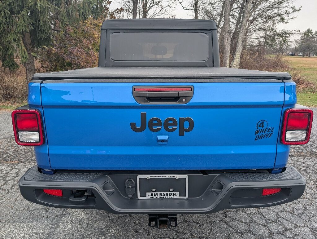 2022 Jeep Gladiator Willys Sport 4x4 - 22944775 - 5