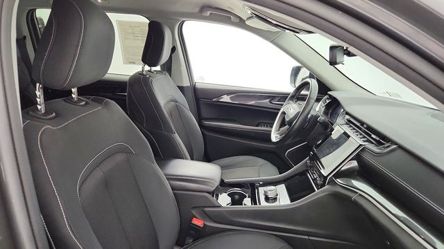 2022 Jeep Grand Cherokee Laredo 4x2 - 22946742 - 12