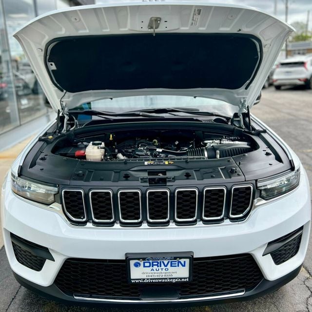 2022 Jeep Grand Cherokee Laredo 4x4 - 22844069 - 12
