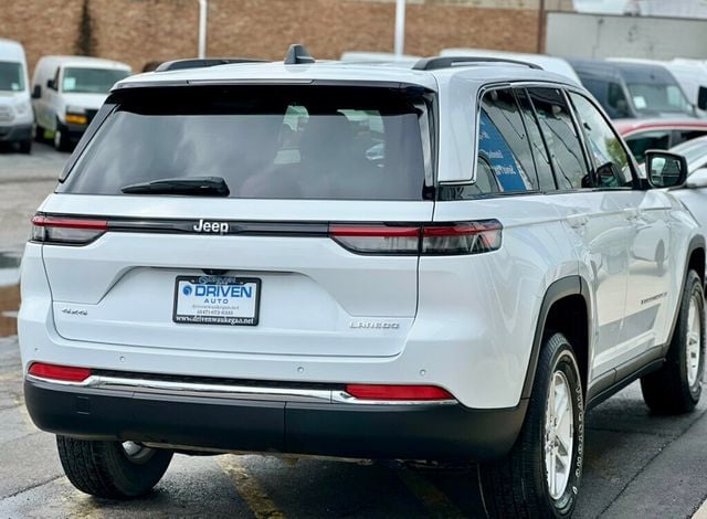 2022 Jeep Grand Cherokee Laredo 4x4 - 22844069 - 4