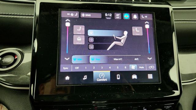 2022 Jeep Grand Cherokee Laredo with Luxury Tech Group I - 22946742 - 16