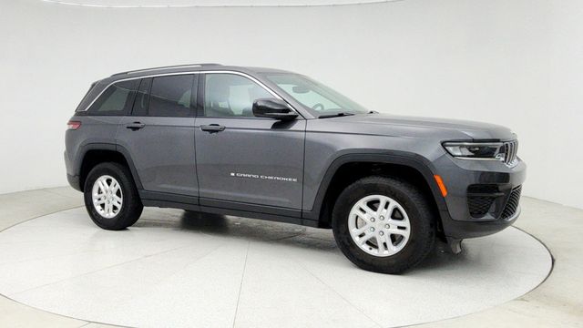 2022 Jeep Grand Cherokee Laredo with Luxury Tech Group I - 22946742 - 2