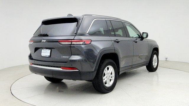 2022 Jeep Grand Cherokee Laredo with Luxury Tech Group I - 22946742 - 4