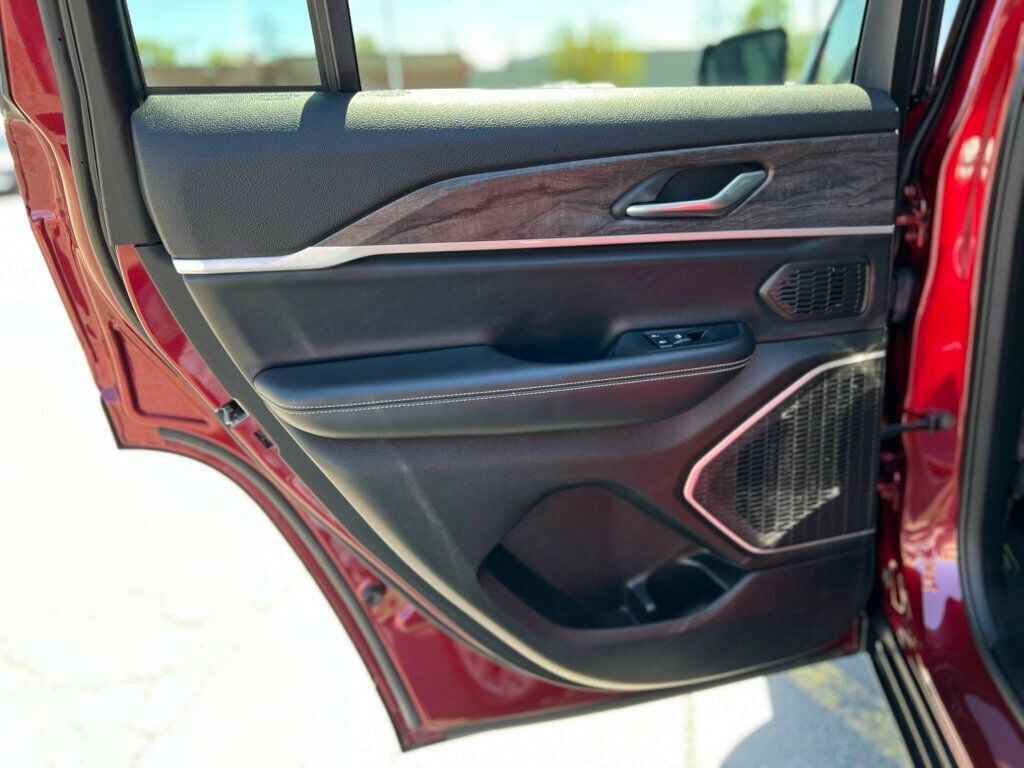 2022 Jeep Grand Cherokee Limited 4x4 - 22843075 - 16