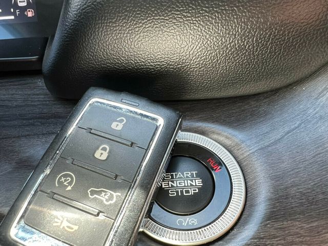 2022 Jeep Grand Cherokee Limited 4x4 - 22843075 - 24