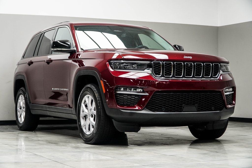 2022 Jeep Grand Cherokee Limited photo 4