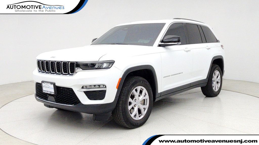 2022 Jeep Grand Cherokee Limited 4x4 w/ 10.1'' Touch Nav. & Dual-Pane Panoramic Sunroof - 22950780 | Video 1