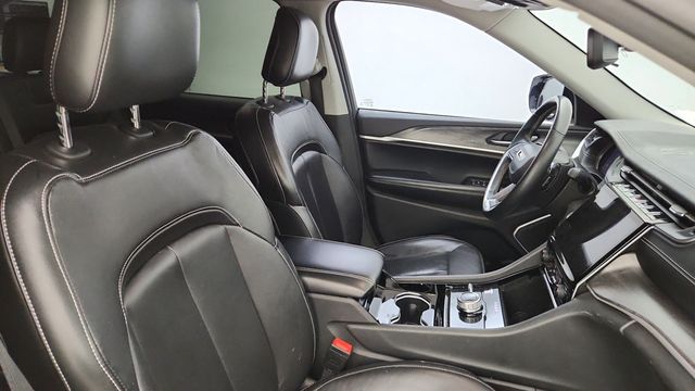 2022 Jeep Grand Cherokee Limited 4x4 w/ 10.1'' Touch Nav. & Dual-Pane Panoramic Sunroof - 22950780 - 11