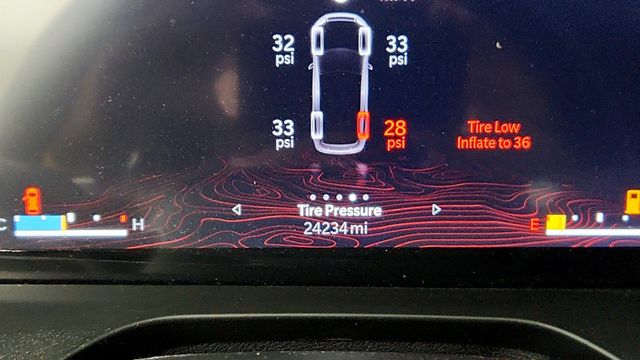 2022 Jeep Grand Cherokee Limited 4x4 w/ 10.1'' Touch Nav. & Dual-Pane Panoramic Sunroof - 22950780 - 16