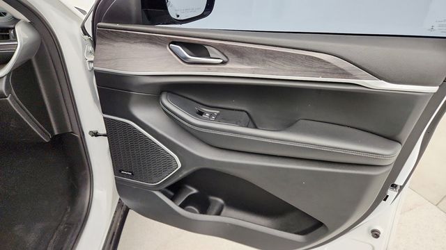 2022 Jeep Grand Cherokee Limited 4x4 w/ 10.1'' Touch Nav. & Dual-Pane Panoramic Sunroof - 22950780 - 20