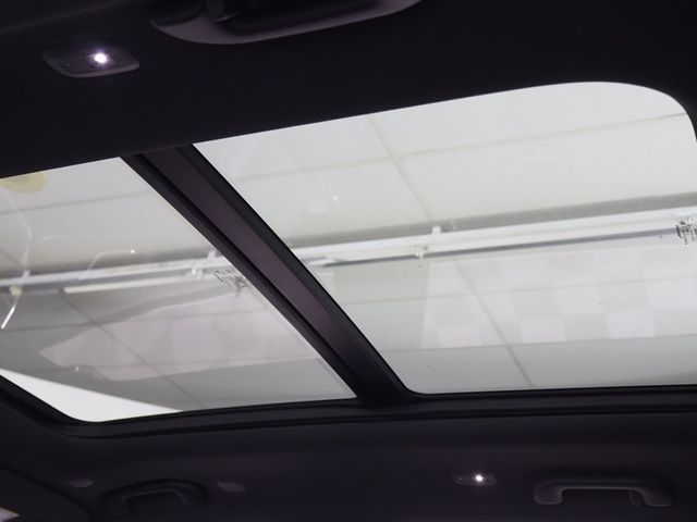 2022 Jeep Grand Cherokee Overland 4x4 - 22946655 - 25