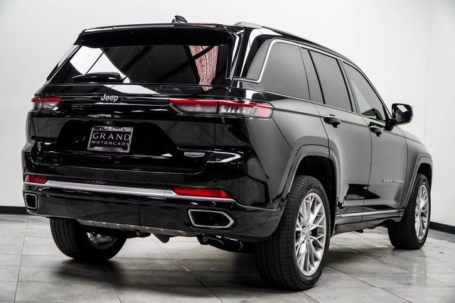 2022 Jeep Grand Cherokee Summit photo 10