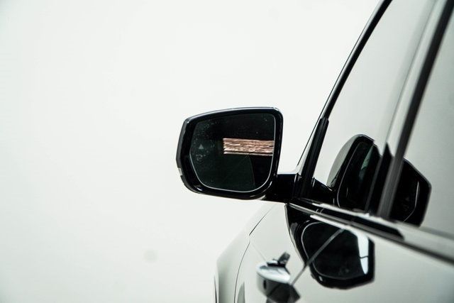 2022 Jeep Grand Cherokee Summit photo 12