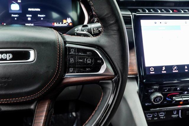 2022 Jeep Grand Cherokee Summit photo 32