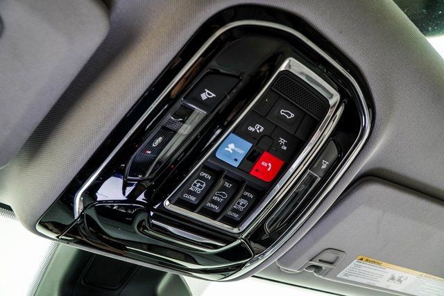 2022 Jeep Grand Cherokee Summit photo 36