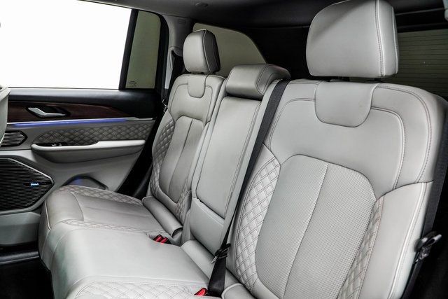 2022 Jeep Grand Cherokee Summit photo 39