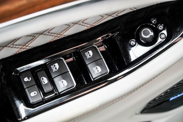 2022 Jeep Grand Cherokee Summit photo 43