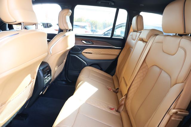 2022 Jeep Grand Cherokee Summit 4x4 - 22939976 - 19