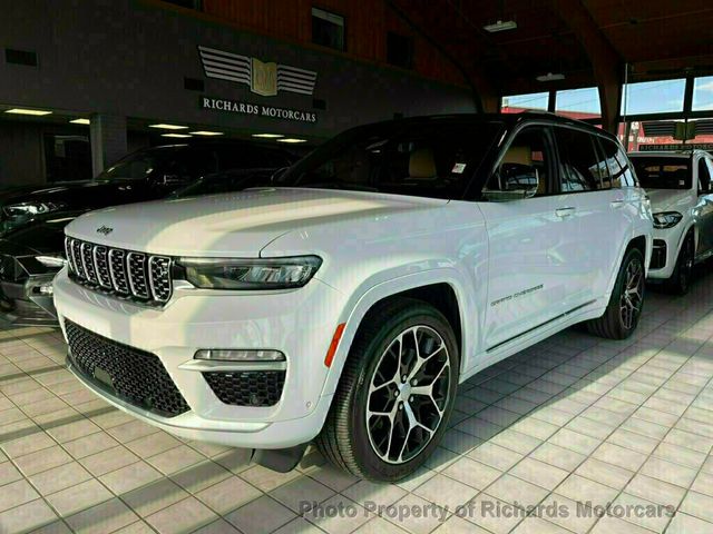 2022 Jeep Grand Cherokee Summit Reserve 4x4 - 22875367 - 0