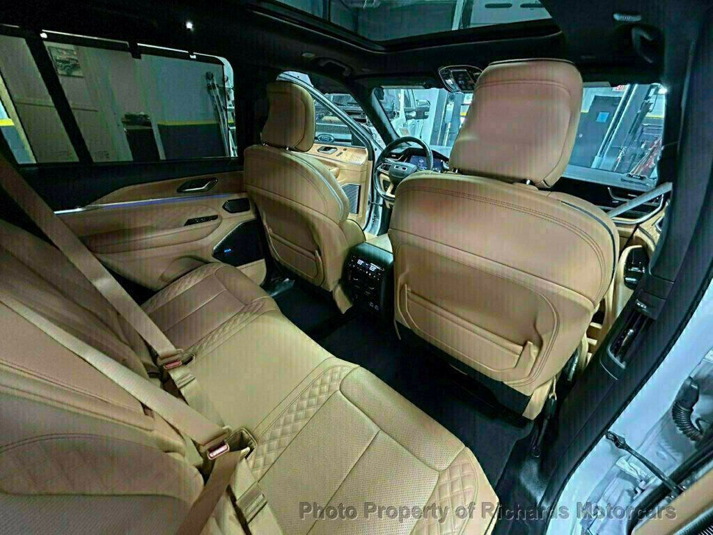 2022 Jeep Grand Cherokee Summit Reserve 4x4 - 22875367 - 26