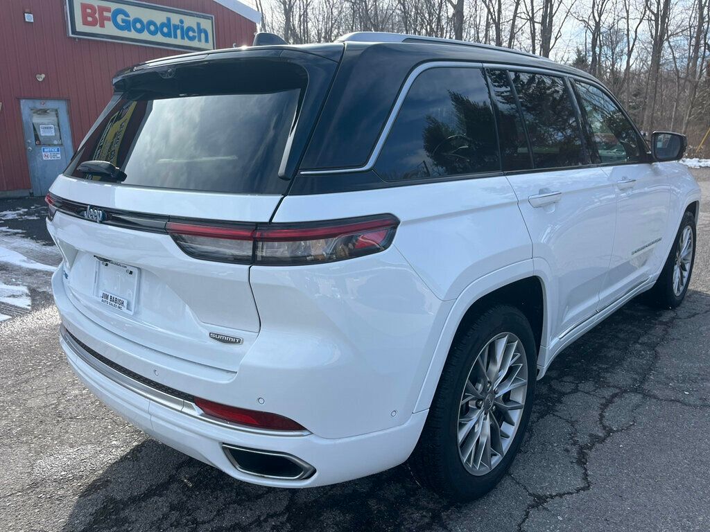 2022 Jeep Grand Cherokee 4xe Grand Cherokee Summit 4x4 $79,600 MSRP - 22986890 - 12