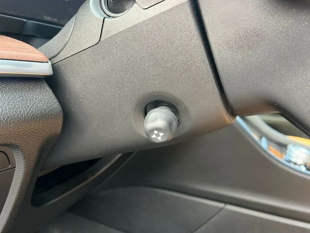 2022 Jeep Grand Cherokee 4xe Grand Cherokee Summit 4x4 $79,600 MSRP - 22986890 - 22