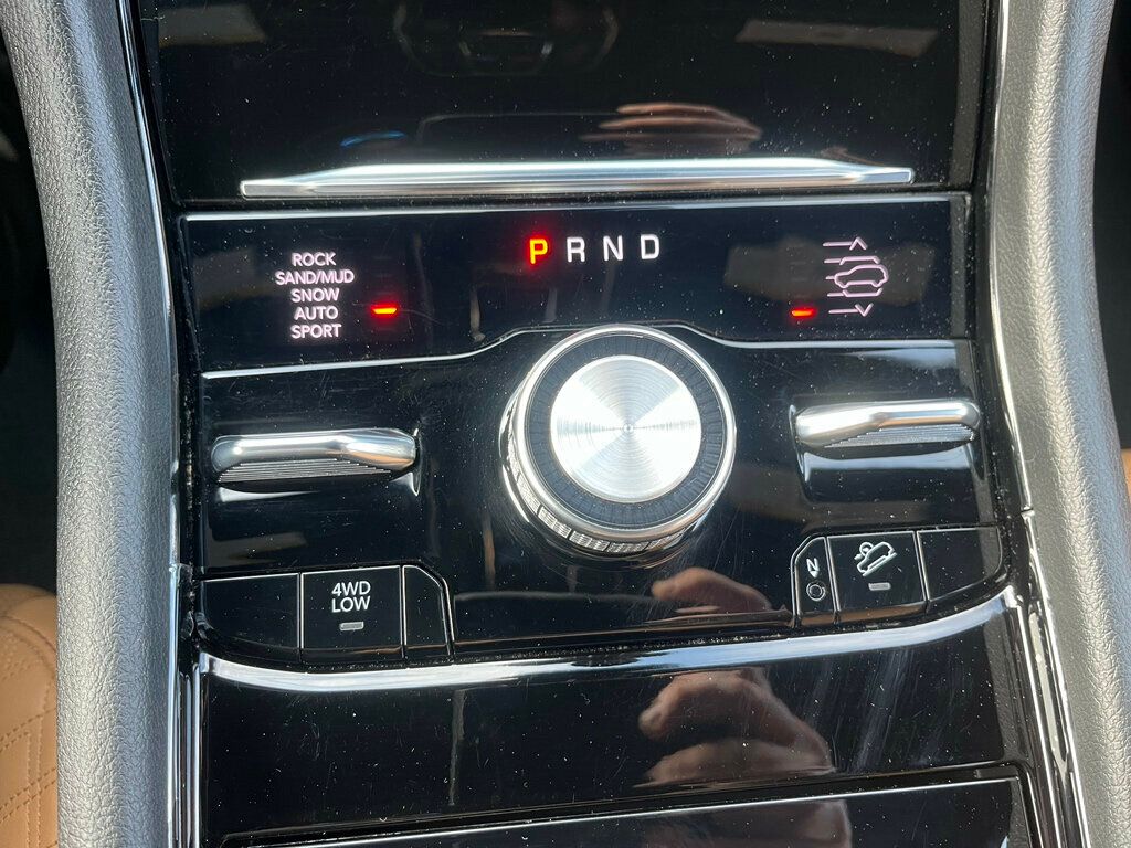 2022 Jeep Grand Cherokee 4xe Grand Cherokee Summit 4x4 $79,600 MSRP - 22986890 - 28