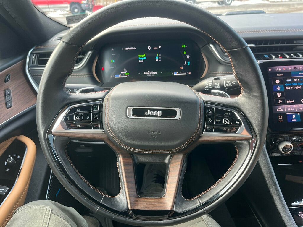 2022 Jeep Grand Cherokee 4xe Grand Cherokee Summit 4x4 $79,600 MSRP - 22986890 - 29