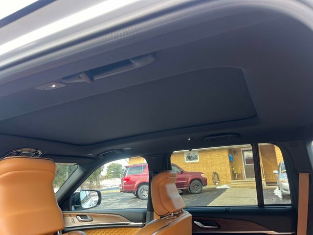 2022 Jeep Grand Cherokee 4xe Grand Cherokee Summit 4x4 $79,600 MSRP - 22986890 - 38