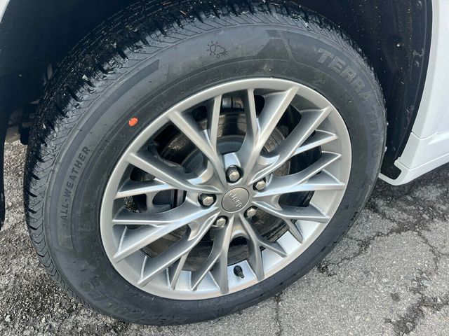 2022 Jeep Grand Cherokee 4xe Grand Cherokee Summit 4x4 $79,600 MSRP - 22986890 - 7