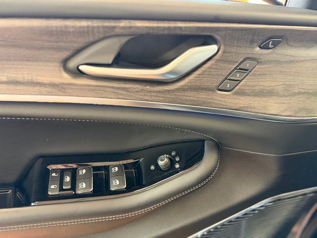 2022 Jeep Grand Cherokee 4xe Overland 4x4 - 23020107 - 20