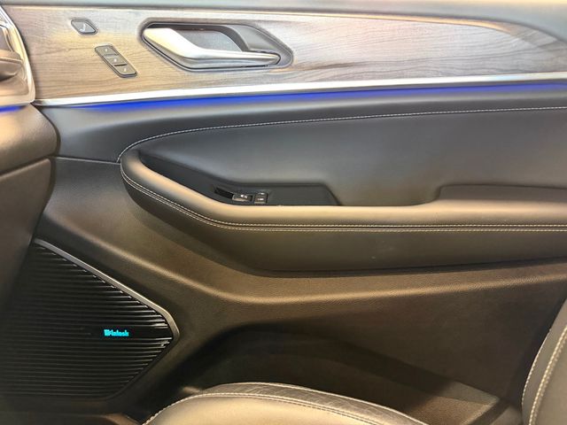 2022 Jeep Grand Cherokee 4xe Overland 4x4 - 23020107 - 36