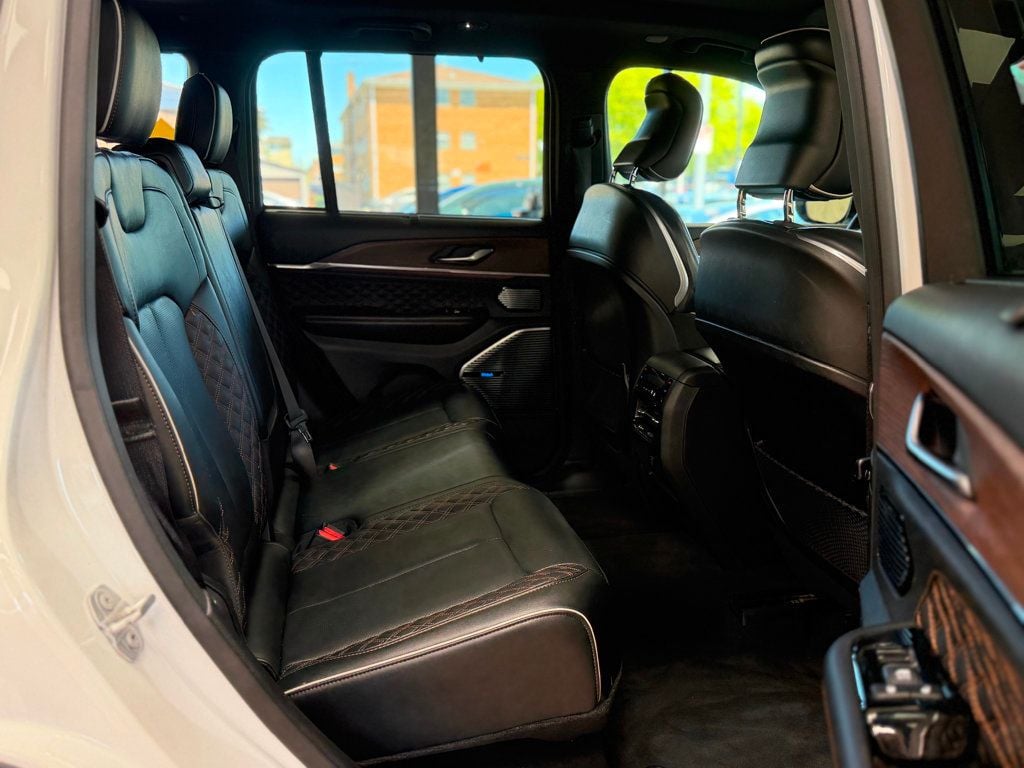 2022 Jeep Grand Cherokee 4xe Summit 4x4 - 23027435 - 22