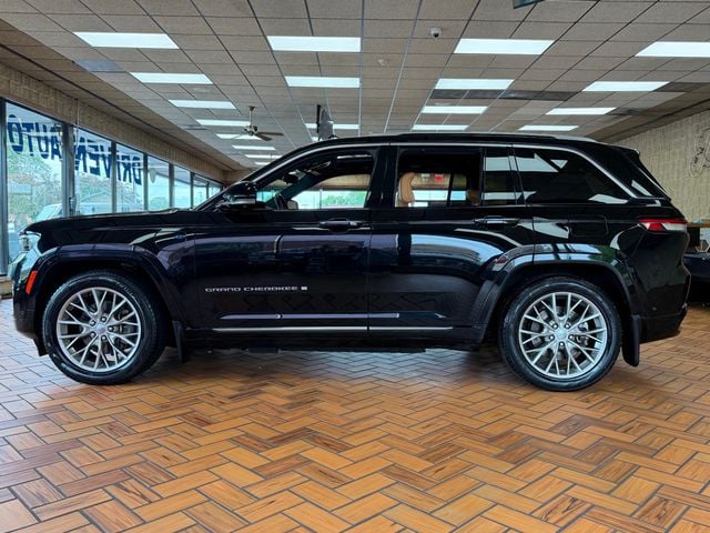 2022 Jeep Grand Cherokee Summit 4xe 4x4's photo
