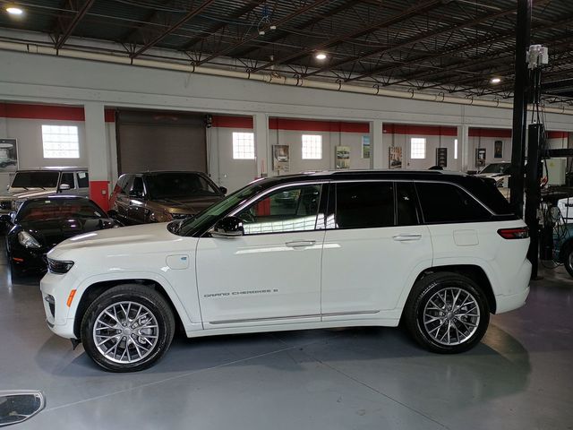 2022 Jeep Grand Cherokee 4xe Summit 4x4 1 Owner Clean Carfax - 23010981 - 1