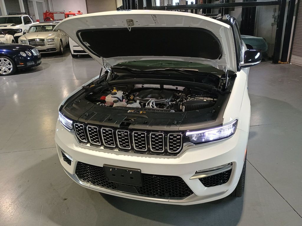 2022 Jeep Grand Cherokee 4xe Summit 4x4 1 Owner Clean Carfax - 23010981 - 35