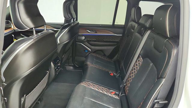 2022 Jeep Grand Cherokee 4xe Summit 4x4 with Advanced ProTech Group IV - 22959776 - 21