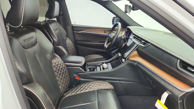 2022 Jeep Grand Cherokee 4xe Summit 4x4 with Advanced ProTech Group IV - 22959776 - 24