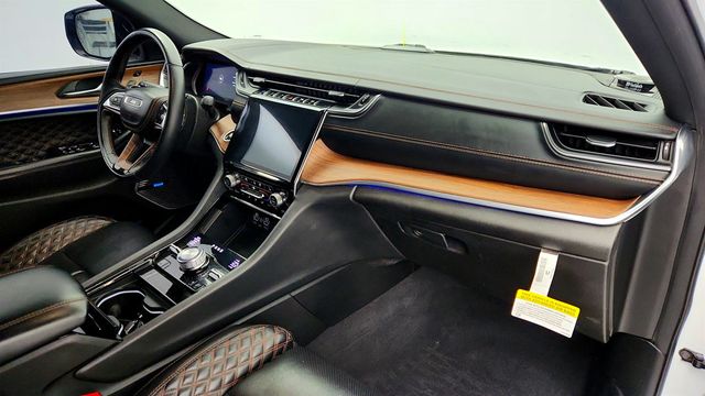 2022 Jeep Grand Cherokee 4xe Summit 4x4 with Advanced ProTech Group IV - 22959776 - 25